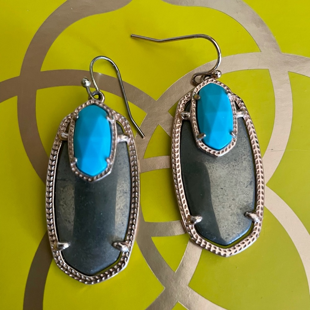 Kendra Scott Emmy